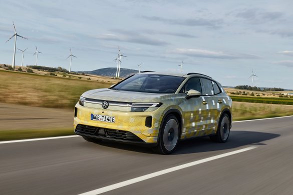 vw-id-tiguan-ea-2 De Volkswagen ID. Tiguan krijgt volgens eerste gegevens tot 2.000 kilo trekgewicht. Accu en snelladen veranderen nauwelijks ten opzichte van de ID.4.